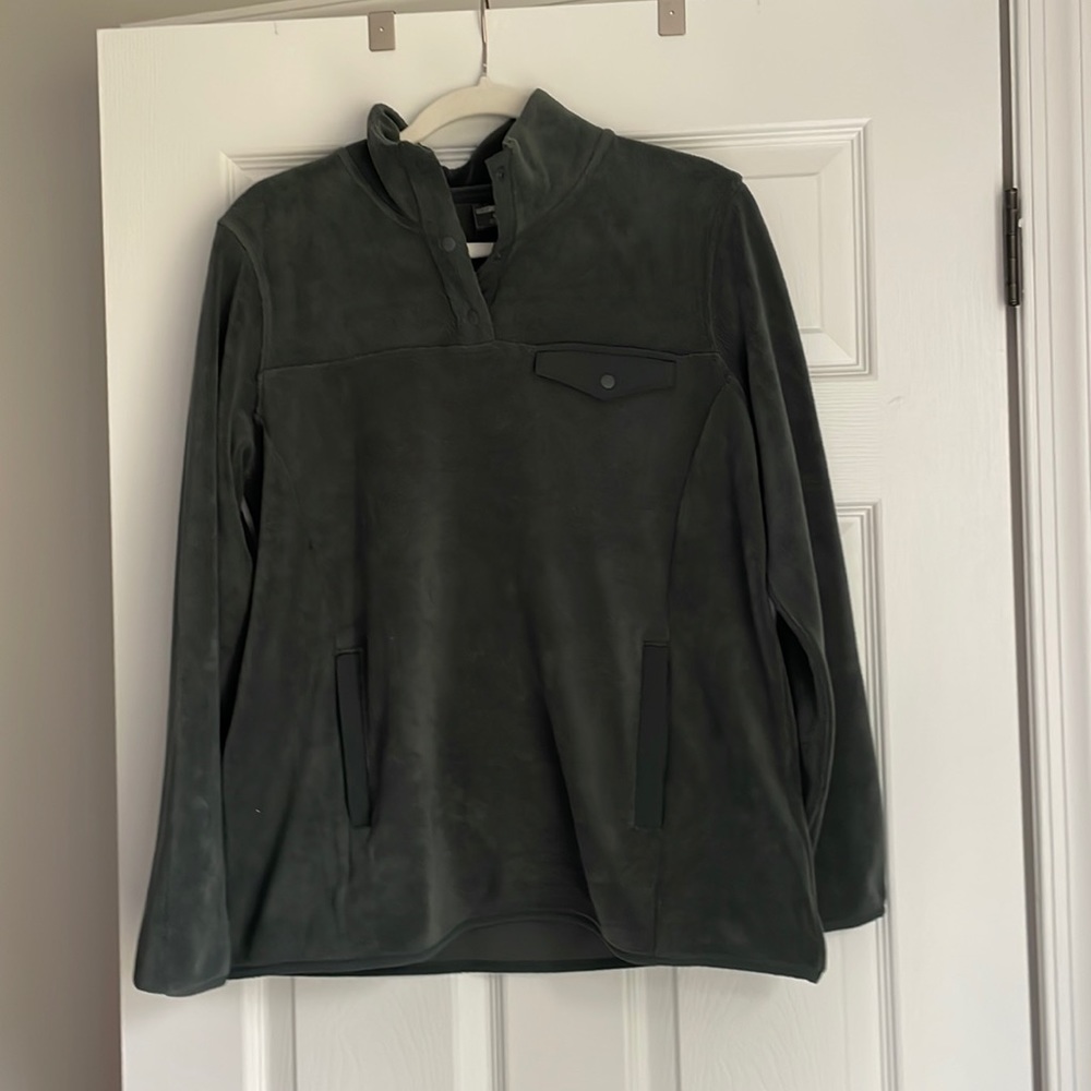 Green fleece sweatshirt